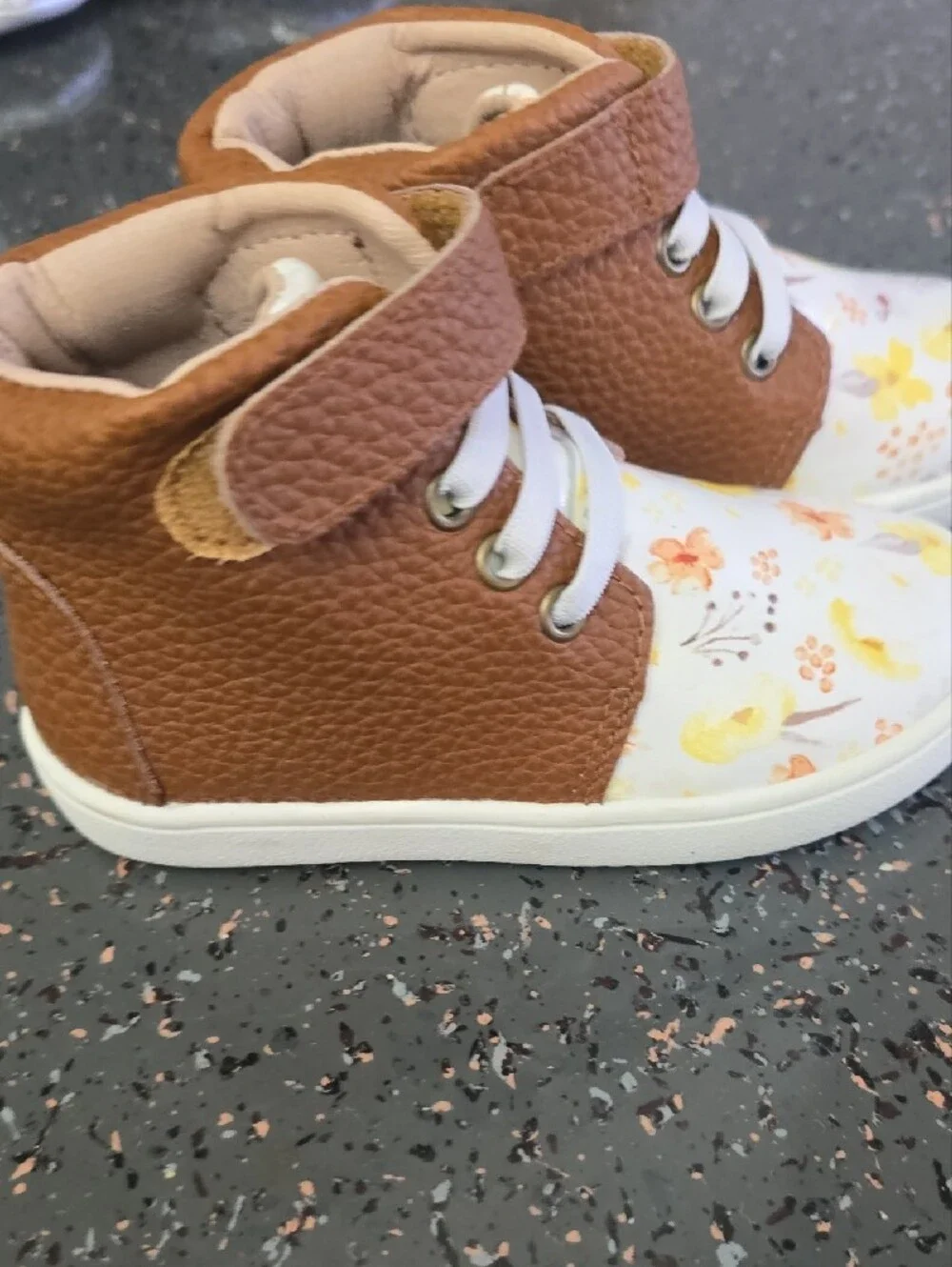 18- 24 Months. Kids Brown and White Monkey Feet Floral High-Top Sneakers